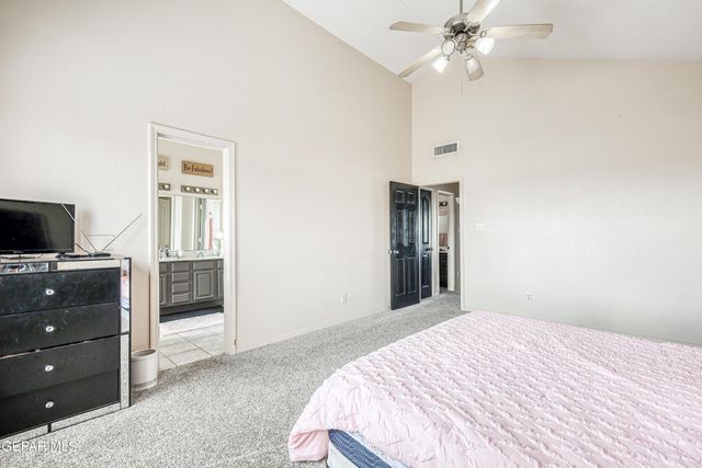 1448 SALLY RAY Way, El Paso, TX 79936