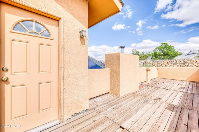 1448 SALLY RAY Way, El Paso, TX 79936