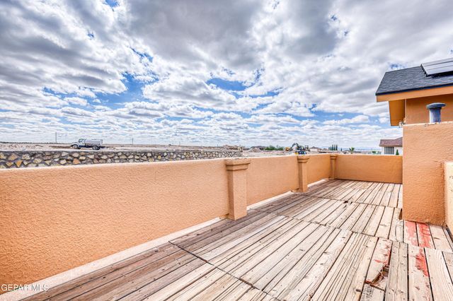 1448 SALLY RAY Way, El Paso, TX 79936