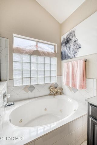 1448 SALLY RAY Way, El Paso, TX 79936
