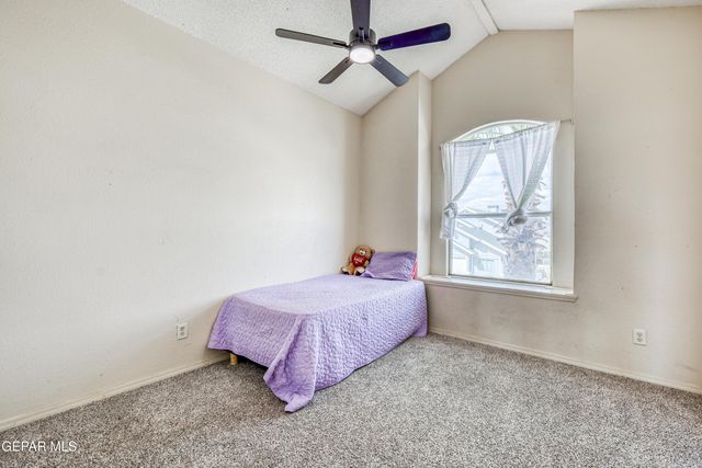 1448 SALLY RAY Way, El Paso, TX 79936