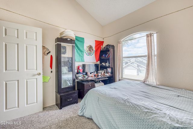 1448 SALLY RAY Way, El Paso, TX 79936