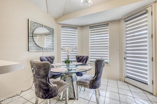 1448 SALLY RAY Way, El Paso, TX 79936