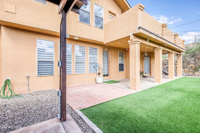1448 SALLY RAY Way, El Paso, TX 79936