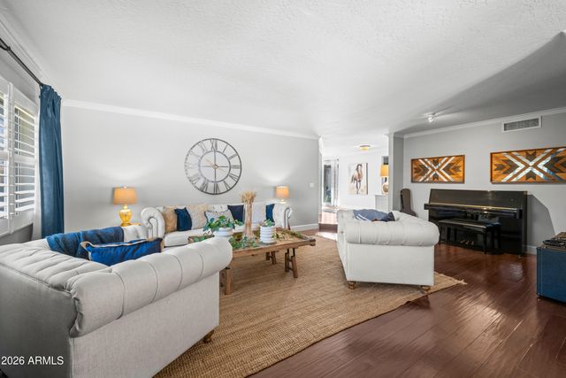 529 W WOOD Drive, Phoenix, AZ 85029