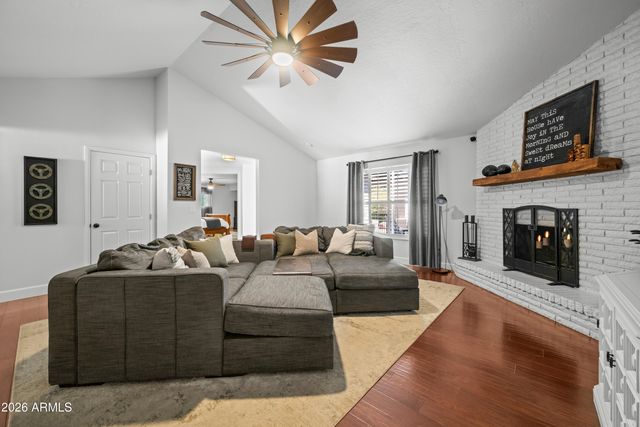 529 W WOOD Drive, Phoenix, AZ 85029