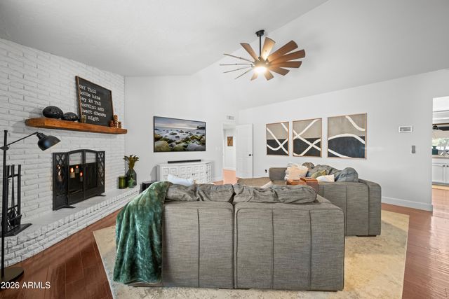 529 W WOOD Drive, Phoenix, AZ 85029