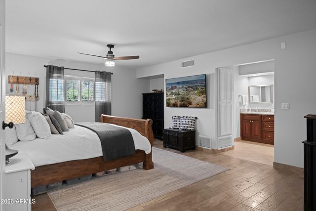 529 W WOOD Drive, Phoenix, AZ 85029