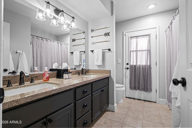 529 W WOOD Drive, Phoenix, AZ 85029