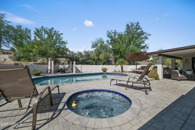 529 W WOOD Drive, Phoenix, AZ 85029