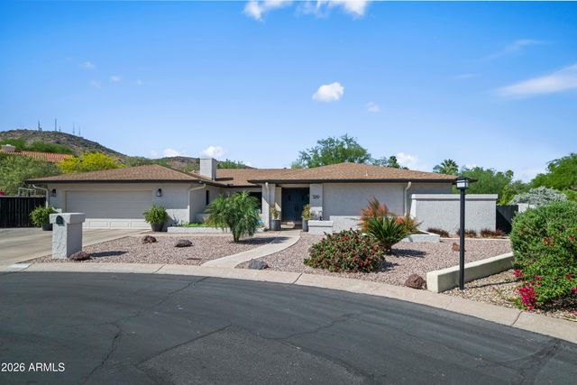 529 W WOOD Drive, Phoenix, AZ 85029