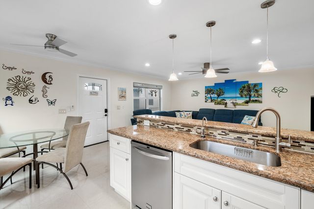 334 Burgundy G, Delray Beach, FL 33484