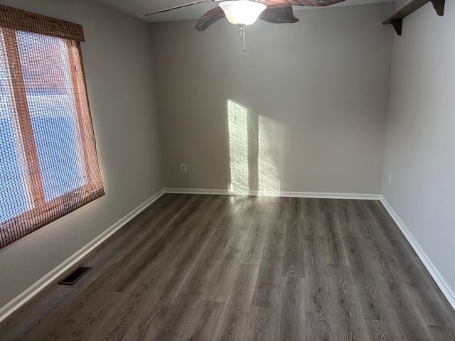 272 Fairway Court, Plainwell, MI 49080