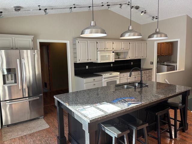 272 Fairway Court, Plainwell, MI 49080