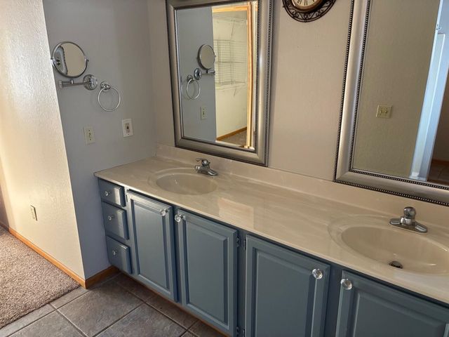 272 Fairway Court, Plainwell, MI 49080