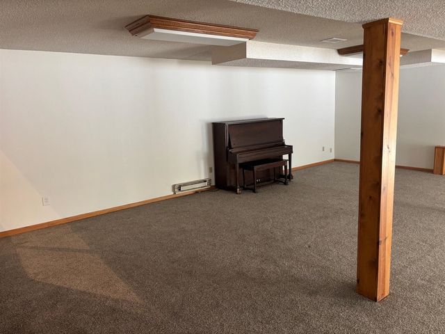 272 Fairway Court, Plainwell, MI 49080