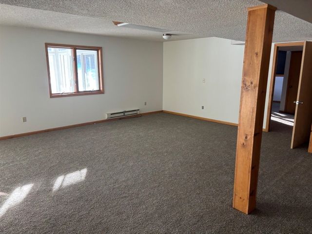 272 Fairway Court, Plainwell, MI 49080