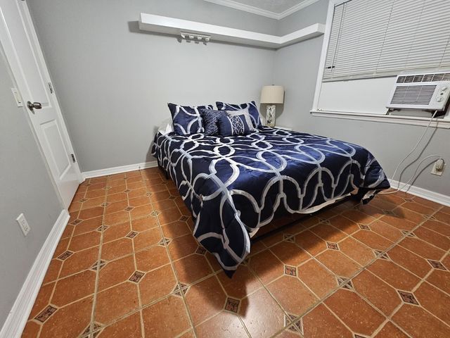 2459 NE Hickory Avenue, Jensen Beach, FL 34957