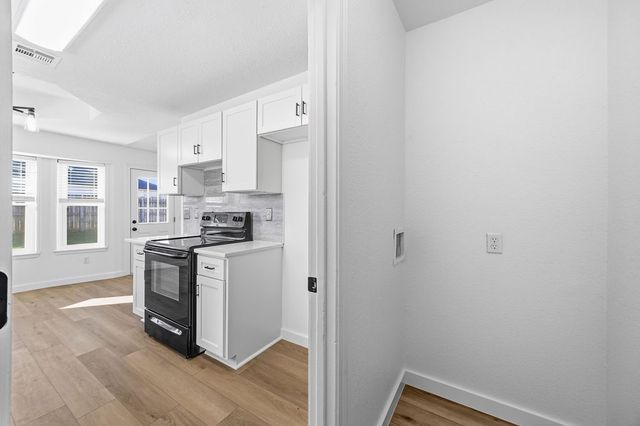 814 SE Jon Drive, Bentonville, AR 72712