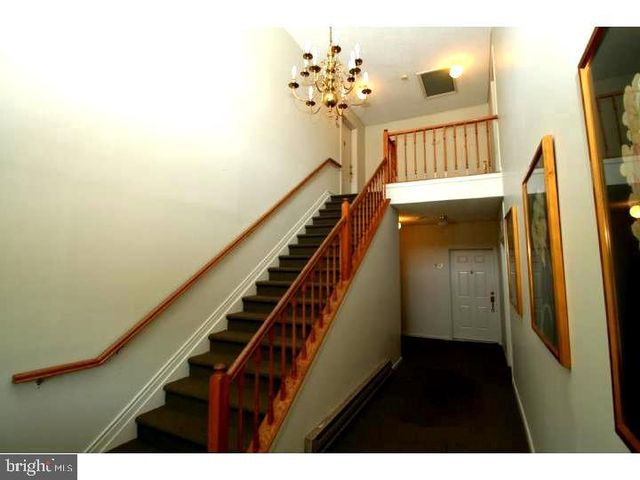 812 EAGLES CHASE DR, Lawrenceville, NJ 08648