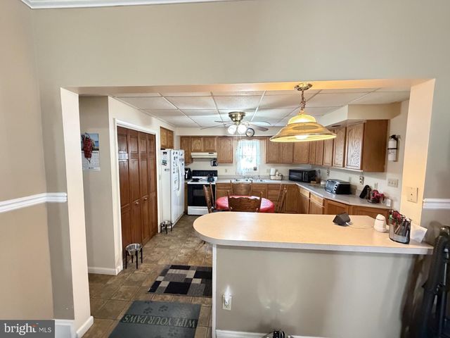 129 E RIDGE ST, Coaldale, PA 18218