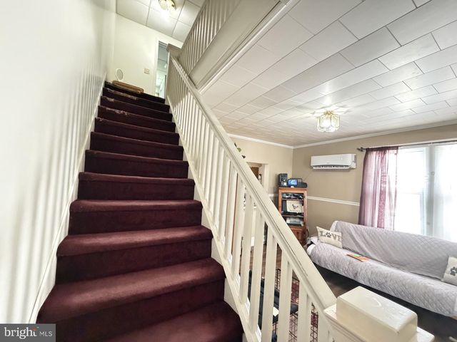 129 E RIDGE ST, Coaldale, PA 18218