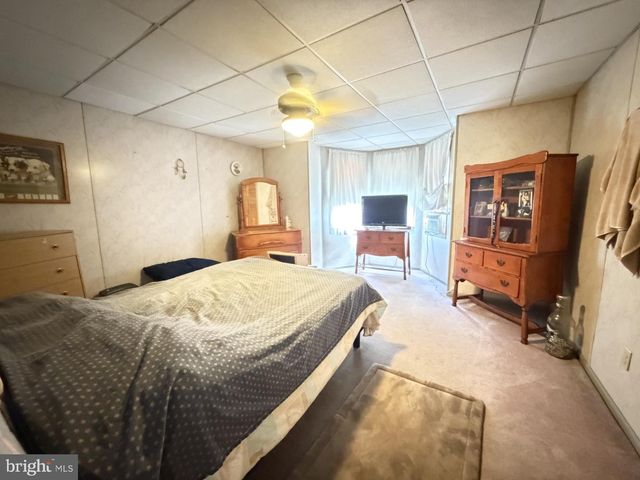129 E RIDGE ST, Coaldale, PA 18218