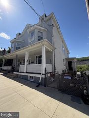 129 E RIDGE ST, Coaldale, PA 18218