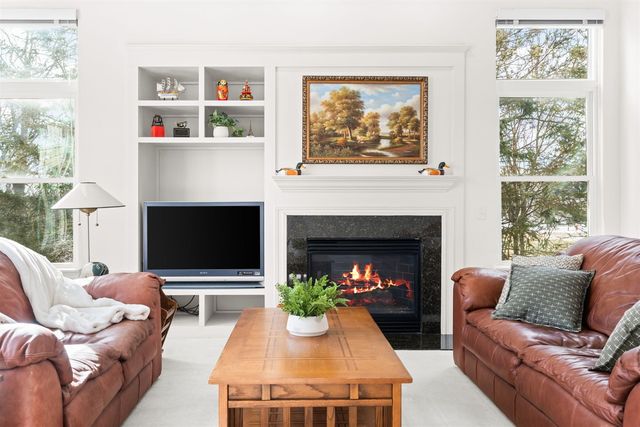 1649 Chapleau Drive, Ann Arbor, MI 48103