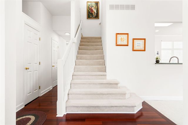 1649 Chapleau Drive, Ann Arbor, MI 48103