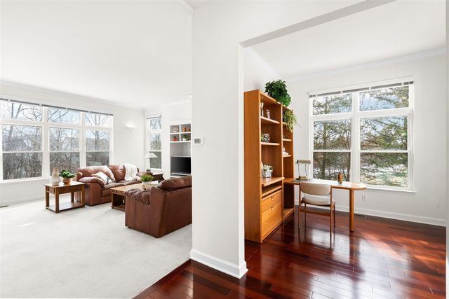 1649 Chapleau Drive, Ann Arbor, MI 48103