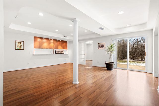 1649 Chapleau Drive, Ann Arbor, MI 48103