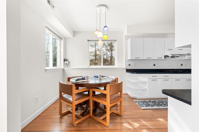 1649 Chapleau Drive, Ann Arbor, MI 48103