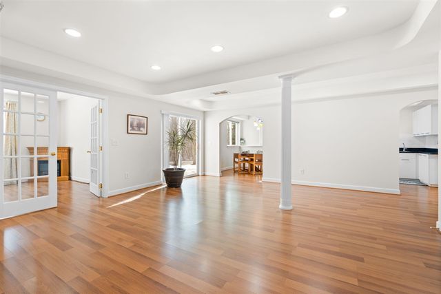 1649 Chapleau Drive, Ann Arbor, MI 48103