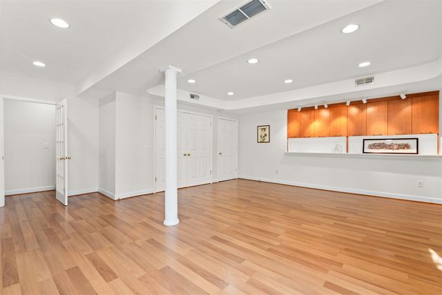 1649 Chapleau Drive, Ann Arbor, MI 48103