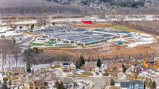 1649 Chapleau Drive, Ann Arbor, MI 48103