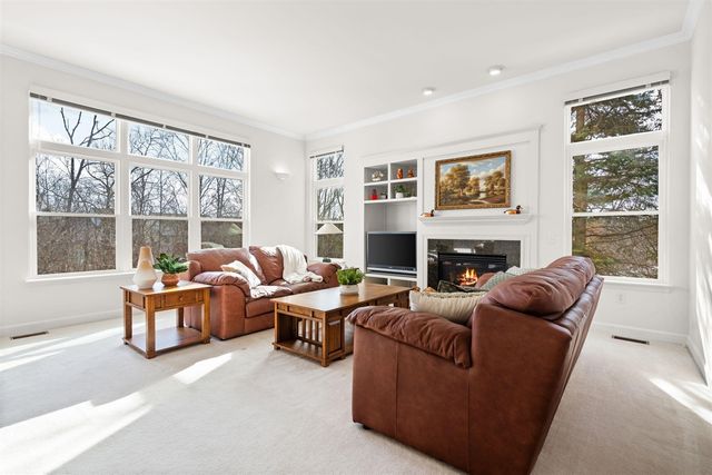 1649 Chapleau Drive, Ann Arbor, MI 48103