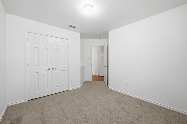 10844 Live Oak Creek Drive, Fort Worth, TX 76108