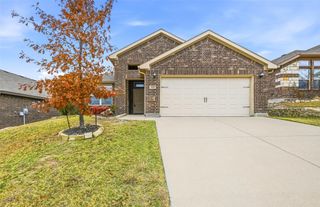 10844 Live Oak Creek Drive, Fort Worth, TX 76108