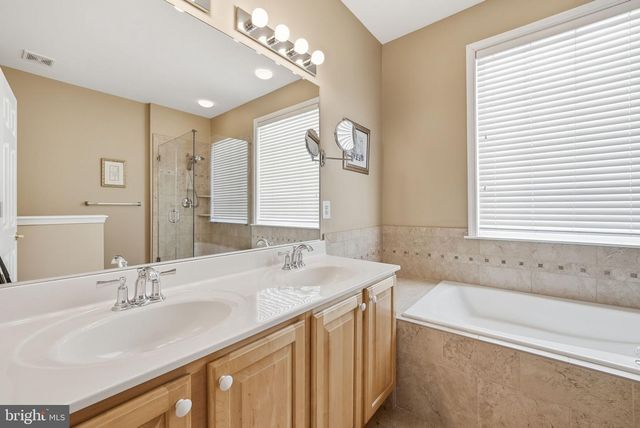 6344 AVINGTON PL, Gainesville, VA 20155