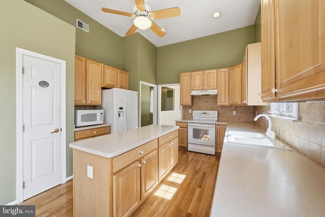 6344 AVINGTON PL, Gainesville, VA 20155