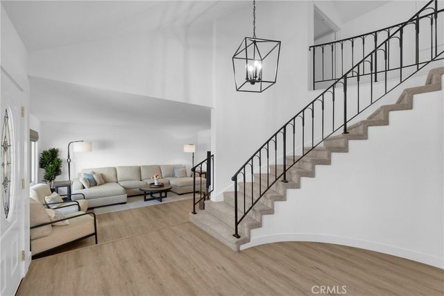 26541 Valpariso, Mission Viejo, CA 92691