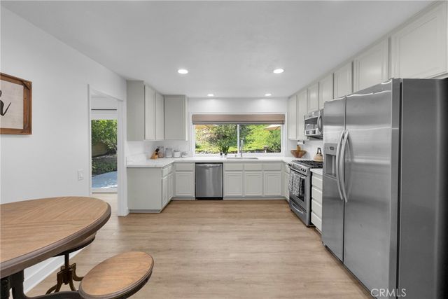 26541 Valpariso, Mission Viejo, CA 92691