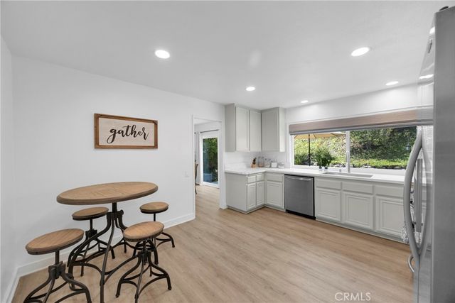 26541 Valpariso, Mission Viejo, CA 92691