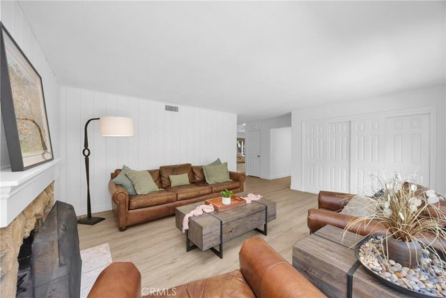 26541 Valpariso, Mission Viejo, CA 92691