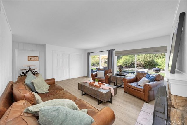 26541 Valpariso, Mission Viejo, CA 92691