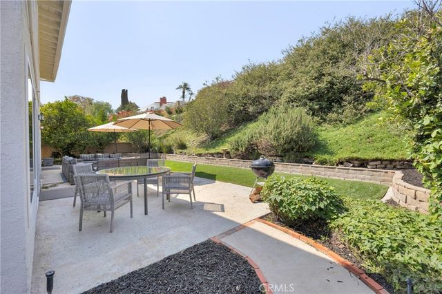 26541 Valpariso, Mission Viejo, CA 92691