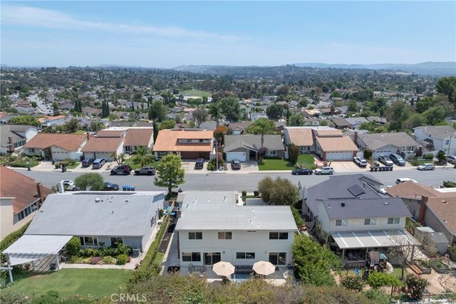 26541 Valpariso, Mission Viejo, CA 92691