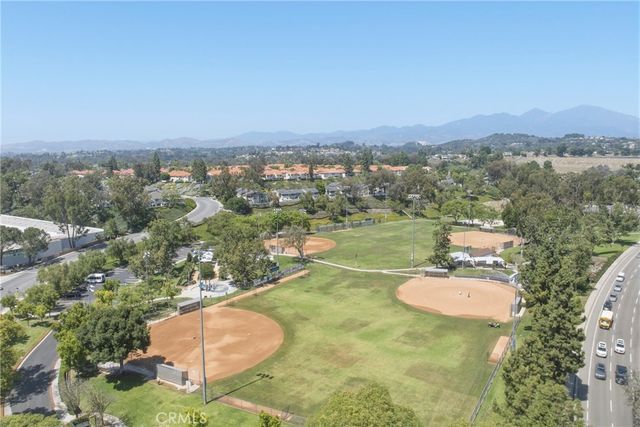 26541 Valpariso, Mission Viejo, CA 92691