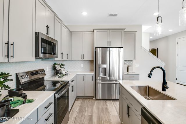 1774 CARNELIAN Street, Deland, FL 32720